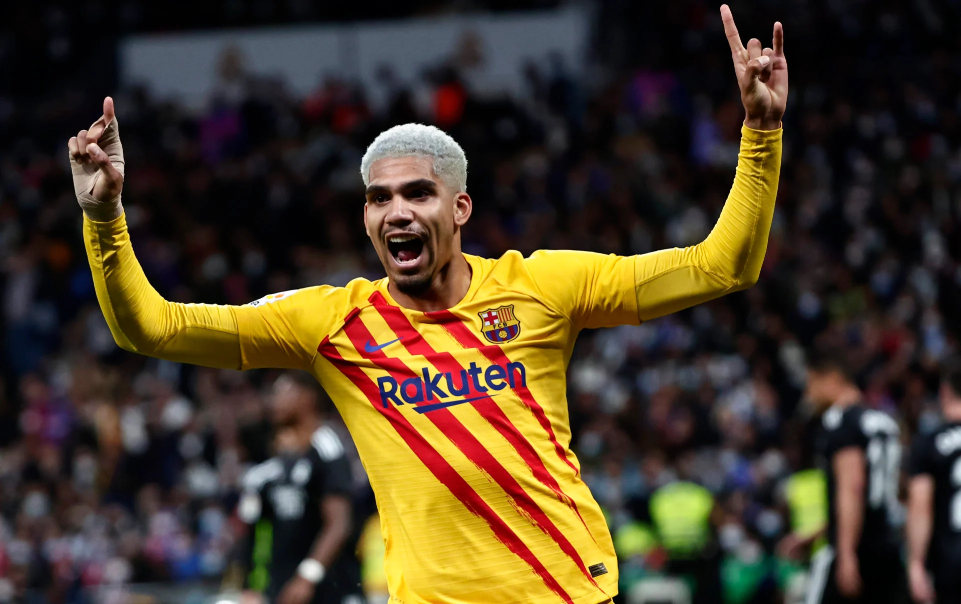 บาร์เซโลน่า ไฟเขียว อเราโฮ่